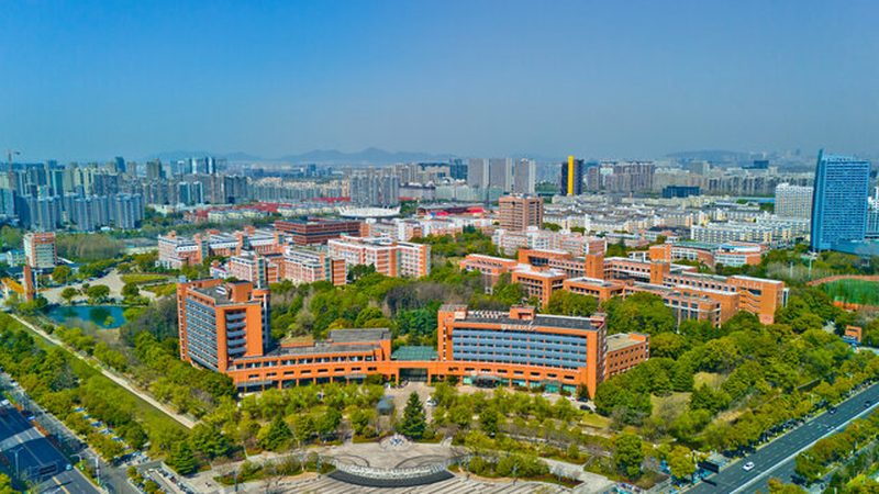 小型继电器尺寸解析：欧姆龙继电器尺寸如何选择**